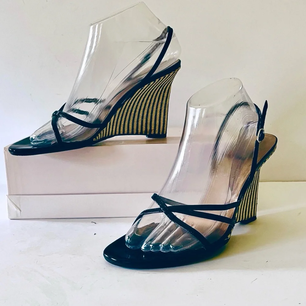 Dolce & Gabbana black and tan wedge sandals 7.5 - Picture 4 of 11